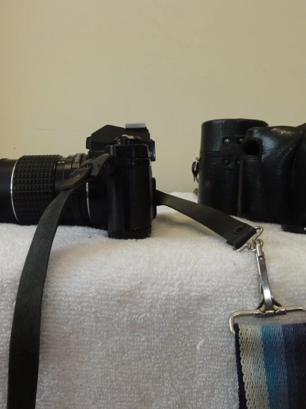 Chinon CM-4 Camera w/Pentax 135mm Lens TESTED!